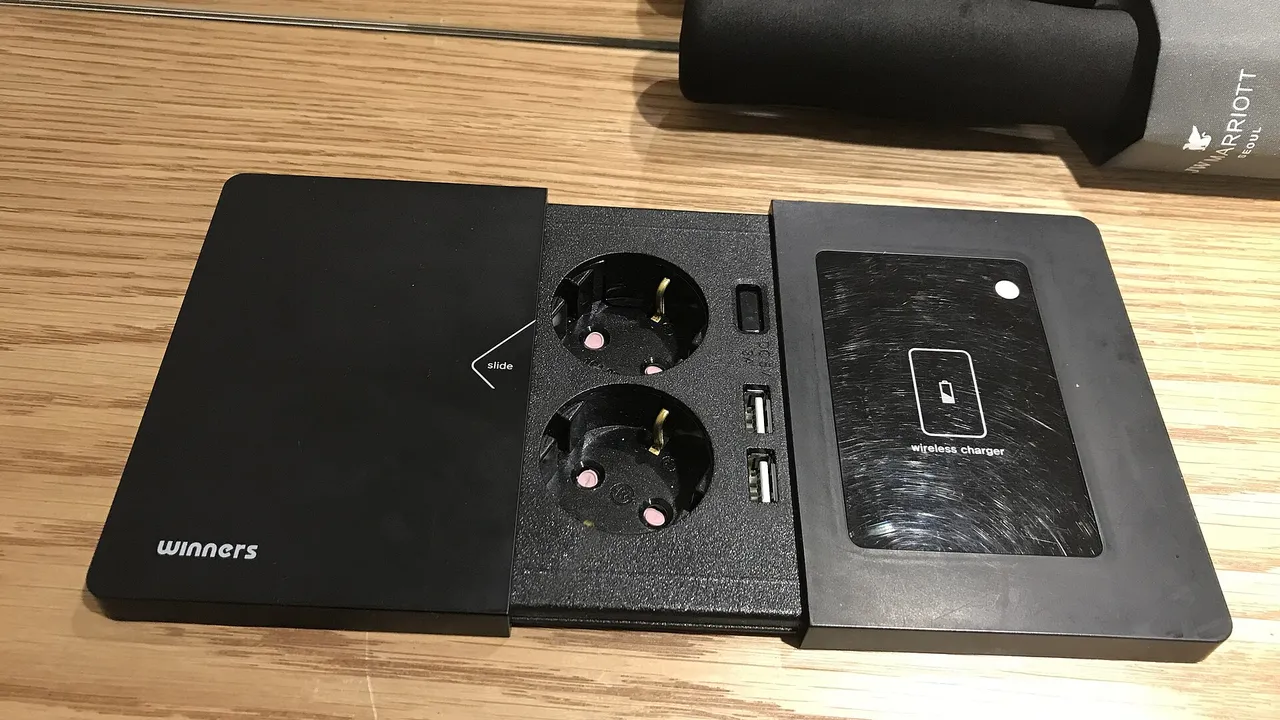 Xuper TV Battery and Data Usage: Tracking Lightly